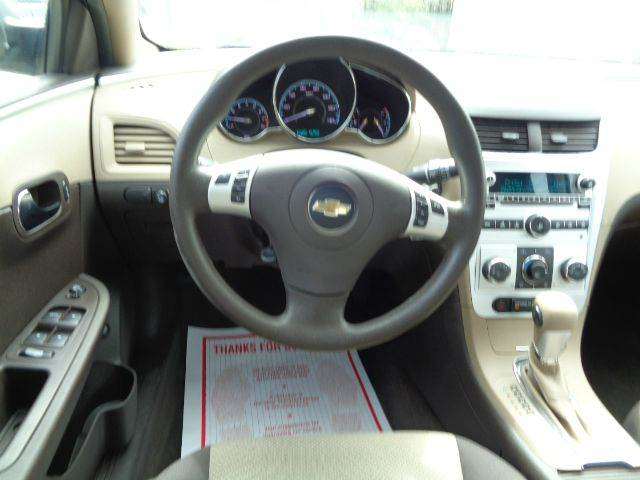 Chevrolet Malibu 2012 photo 8